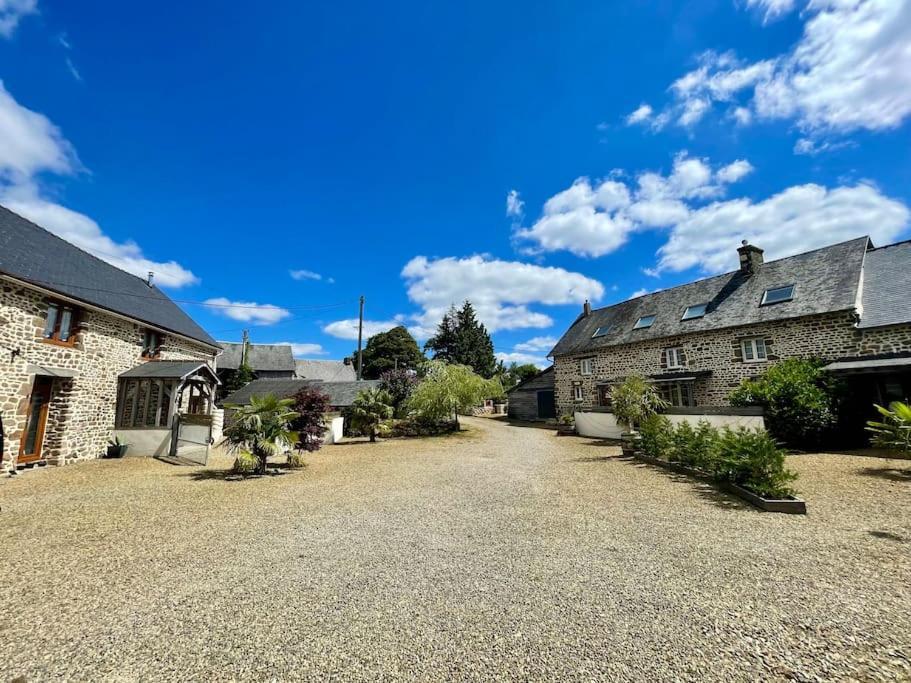 Gites Le Bisson Heusse Exterior photo